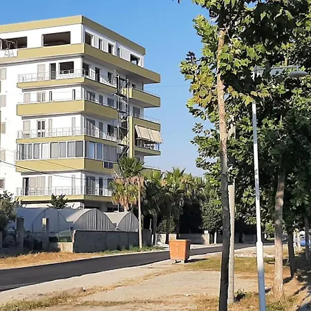 Sunrise Qerret Apartamento *