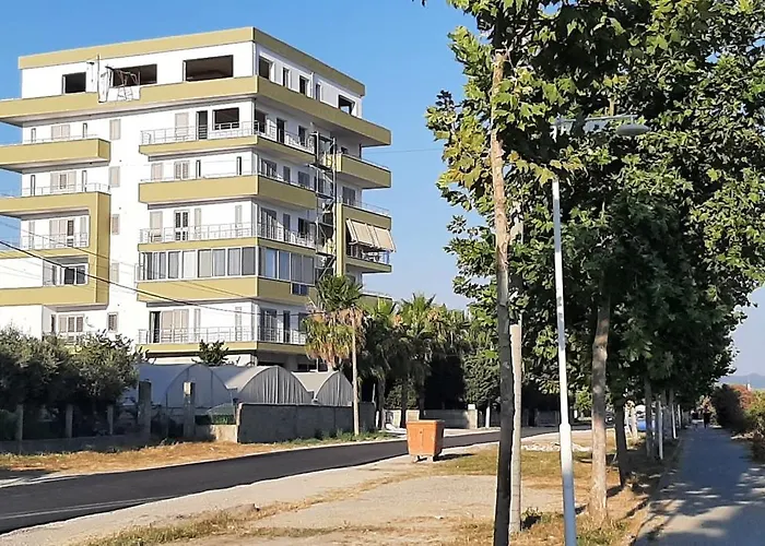 Sunrise Qerret Apartamento *